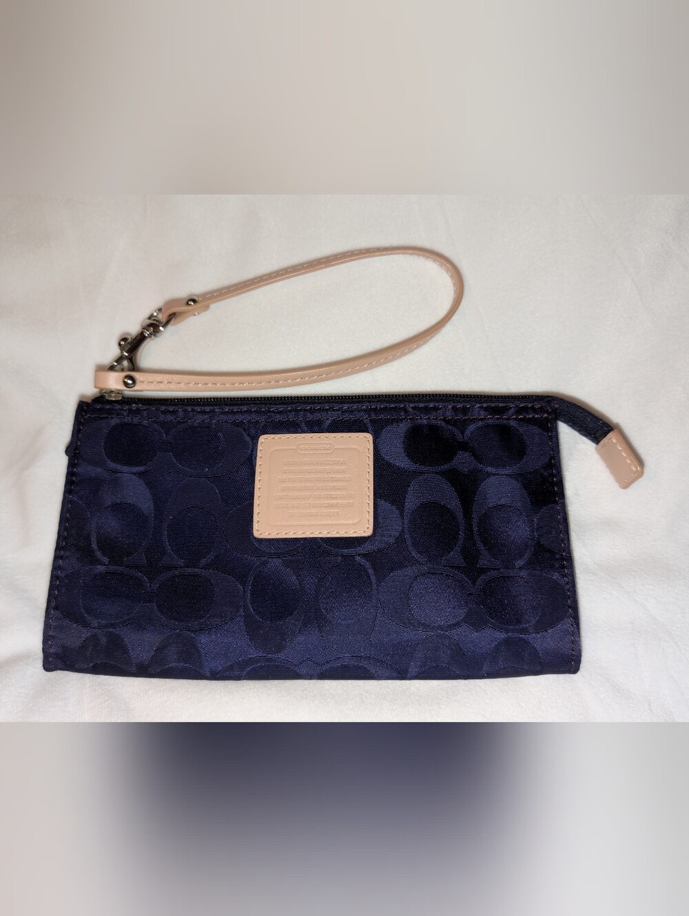 Coach Legacy Weekend Nylon Zippy Wallet Deep Navy NWOT